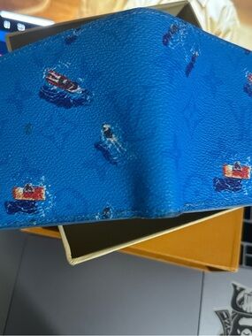 Louis Vuitton Turquoise Blue Pebbled Leather Card Holder